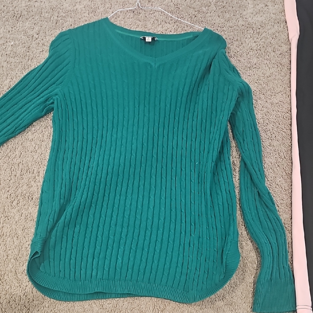 Women's Green Sweater